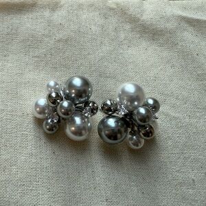 Elegant Pearl Rhinestone Stud Earrings